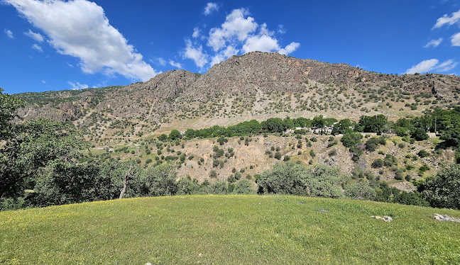 سالن مطالعه ایشک در بناب